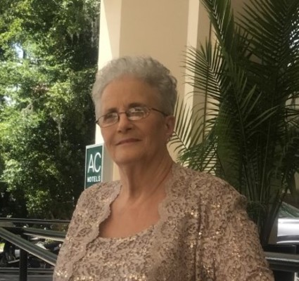 Carolyn Gocek Obituary-img
