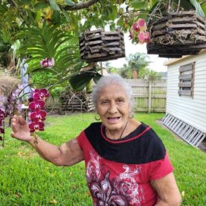 ramona mandujano Gallery